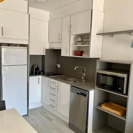 Apartment Amazing 2 Bedroom With Big Sun Terrace Centre *