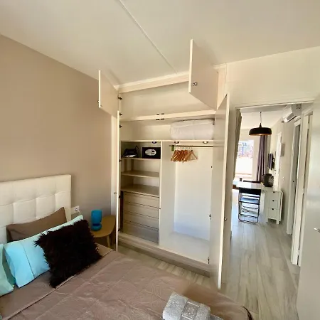 Amazing 2 Bedroom With Big Sun Terrace Centre アパート