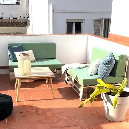 Daire Amazing 2 Bedroom With Big Sun Terrace Centre Sitges